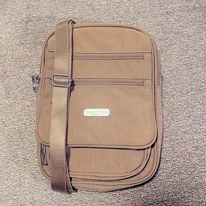 RFID Journey Crossbody Bag - baggalini